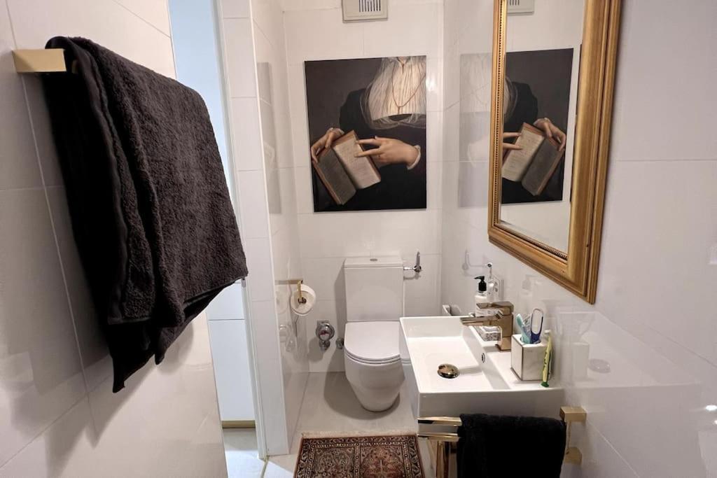Exclusive Apartement In Historic Center Линц Екстериор снимка